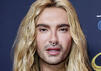 Bill Kaulitz schaut dramatisch in die Kamera