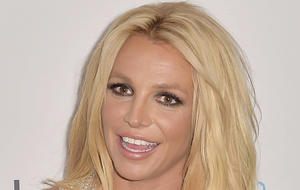 britney-spears-zeigt-sich-nackt.