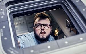 Moonfall mit John Bradley