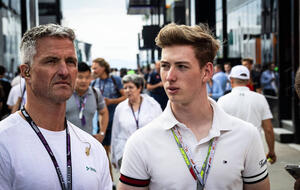 Ralf Schumacher (links) und sein Sohn David Schumacher.