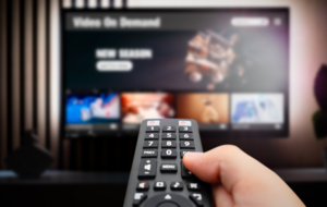 55-Zoll-Fernseher günstig kaufen: Das sind die besten Deals 