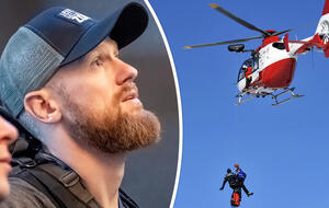 Symbolbild/Collage: Fritz Meinecke blickt gebannt gen Himmel. Rechts fliegt ein Rettungshubschrauber