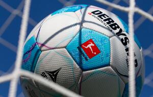 Bundesliga Derbystar match ball