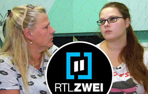 Links: Silvia Wollny, rechts: Calantha Wollny, Mitte: das RTL2-Logo