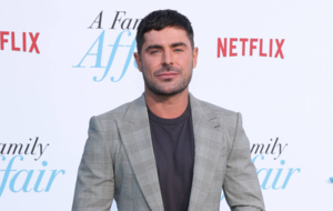 Zac Efron bei der Premiere von Netflix' A Family Affair in Los Angeles 