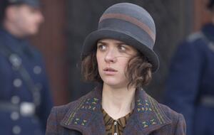 Liv Lisa Fries als Charlotte in "Babylon Berlin"