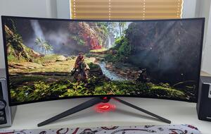 Der ASUS PG34WCDM mit Horizon Forbidden West