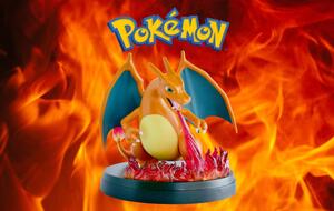 Pokémon-Sammelkartenspiel: Super-Premium-Kollektion mit Glurak-Statue vorbestellen