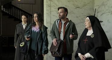 „Bodkin“ Staffel 2 auf Netflix: Wann und wie geht die irische Krimi-Comedy weiter?