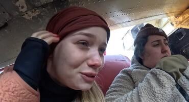 Julia Beautx und SelfieSandra bei "7 vs. Wild"