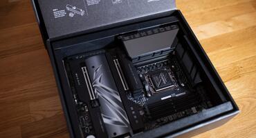 ASUS ROG Crosshair Hero X870E