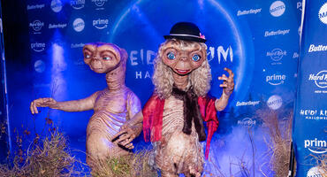 Heidi und Tom als E.T.