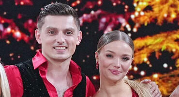 Julia Beautx und Zsolt Sándor Cseke bei "Let's Dance – Die große Weihnachtsshow"