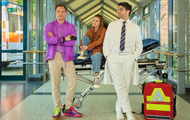 Dr. Nice, Staffel 3: Dr.Nice (Patrick Kalupa), Charlie Winkler (Josefine Preuß), Dr. Florian Schmidtke (Maximilian Grill)