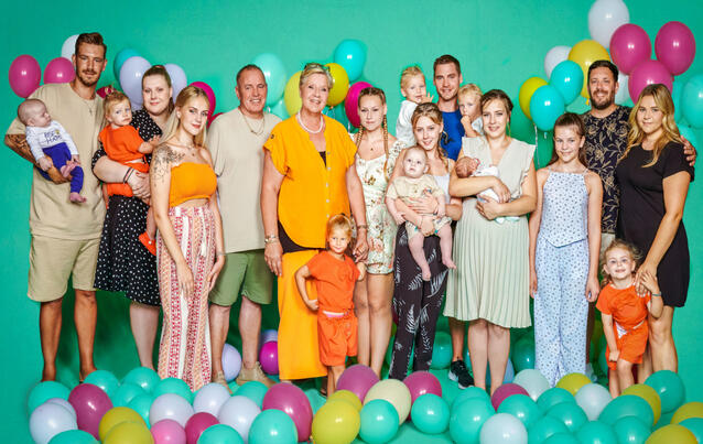 Die Mitglieder der TV-Familie Wollny:Baby Linus Tim, Tim, Lavinia mit Haylie Emilia, Estefania, Harald, Silvia, Cataleya, Sarah-Jane, Loredana mit Aurelio, Peter mit Emory und Casey, Sarafina mit Hope Angel Silvia, Celina-Sophie, Flo, Sylvana mit Anastasi