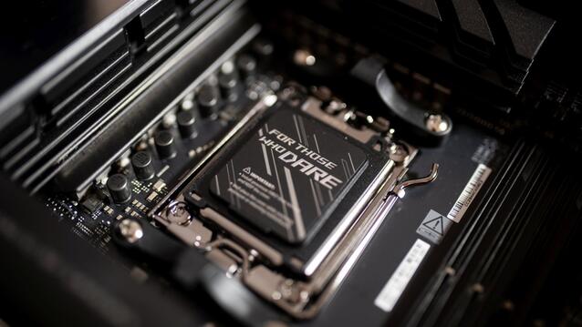 ASUS ROG Crosshair Hero X870E