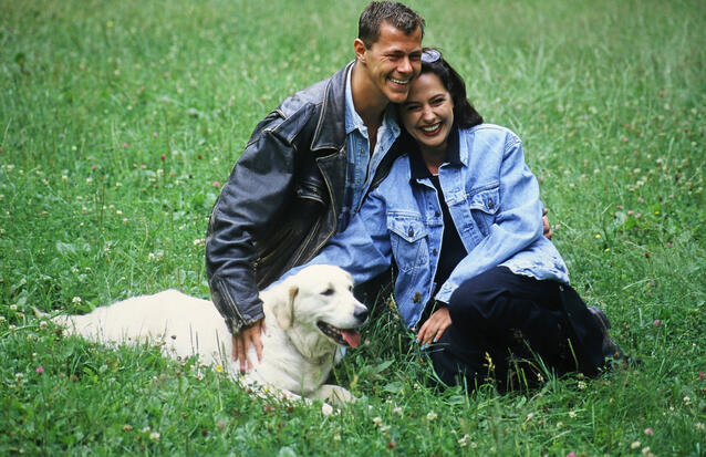 Simone Thomalla &amp; Ex-Freund Sven Martinek im Jahr 1997 mit Hund.