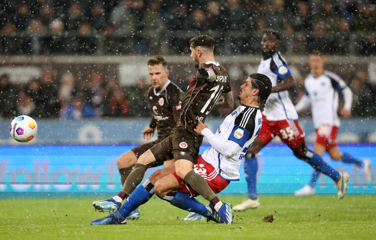 Die ultimative Demütigung? Steigt St. Pauli wirklich beim HSV in die Bundesliga auf?