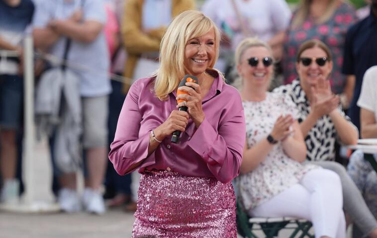 Kiewel bei Moderation des ZDF Fernsehgartens: Jetzt kündigt sie Hochzeit an 