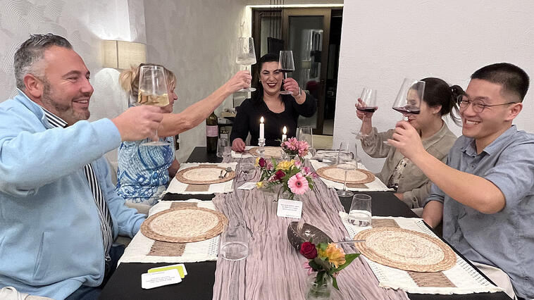  v.l.n.r.: Nico, Charlotte, Zeynep, Elena und Philip bei "Perfekte Dinner"