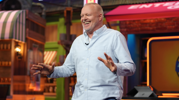 Stefan Raab in seiner Show bei RTL+