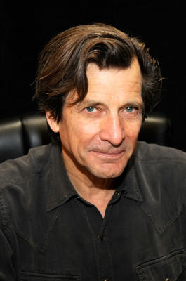 Dirk Benedict