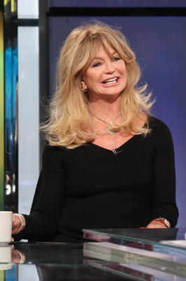 Goldie Hawn in einer Talkshow.